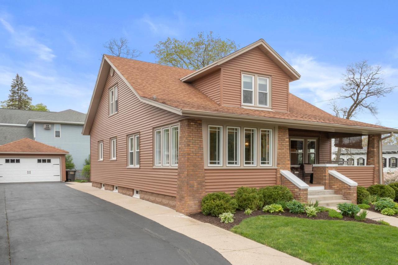 Gorgeous Downtown Bungalow, Walk Everywhere!!! レイク・ジェニーバ エクステリア 写真