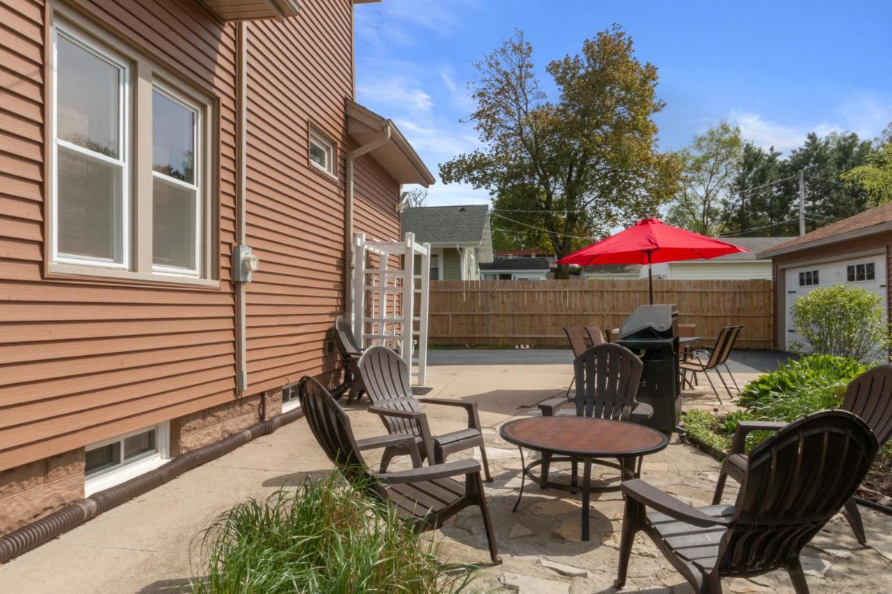 Gorgeous Downtown Bungalow, Walk Everywhere!!! レイク・ジェニーバ エクステリア 写真