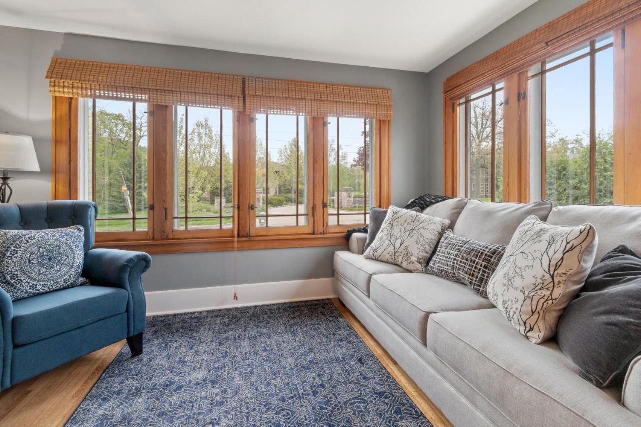Gorgeous Downtown Bungalow, Walk Everywhere!!! レイク・ジェニーバ エクステリア 写真