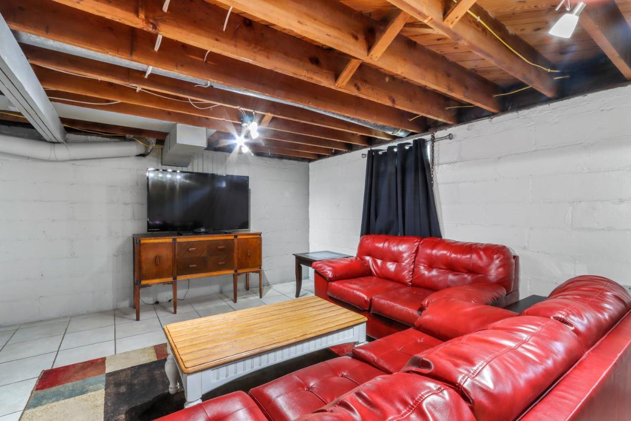 Gorgeous Downtown Bungalow, Walk Everywhere!!! レイク・ジェニーバ エクステリア 写真